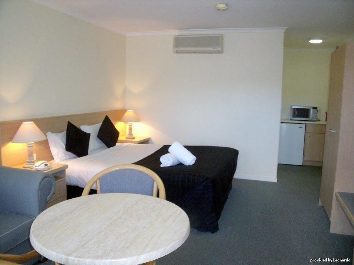 Sandown Heritage Motel Noble Park Extérieur photo