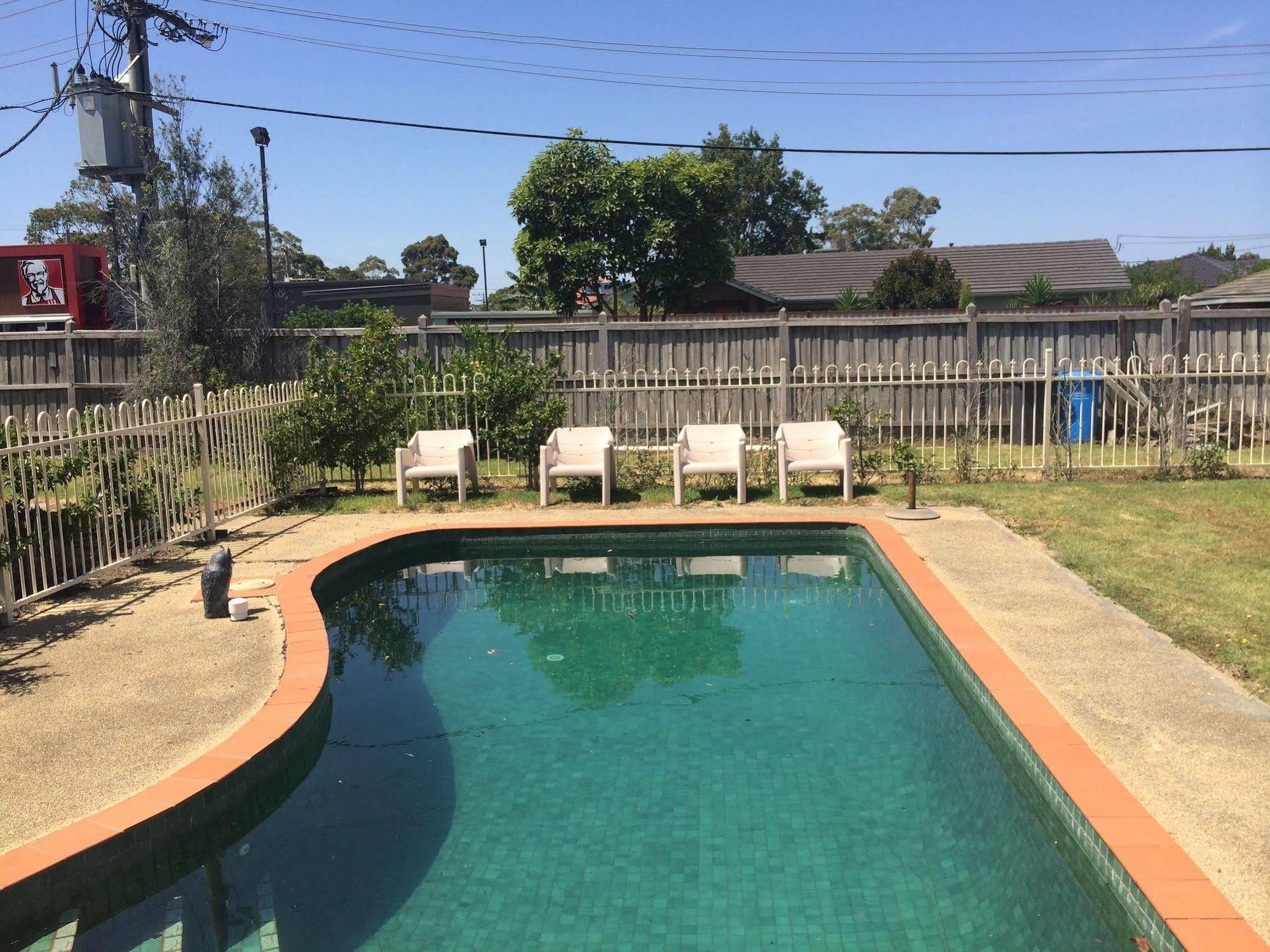Sandown Heritage Motel Noble Park Extérieur photo